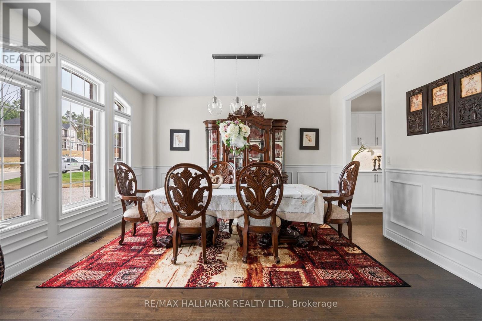 94 Ruby Ridge, Oro-Medonte, ON - Indoor Photo Showing Dining Room