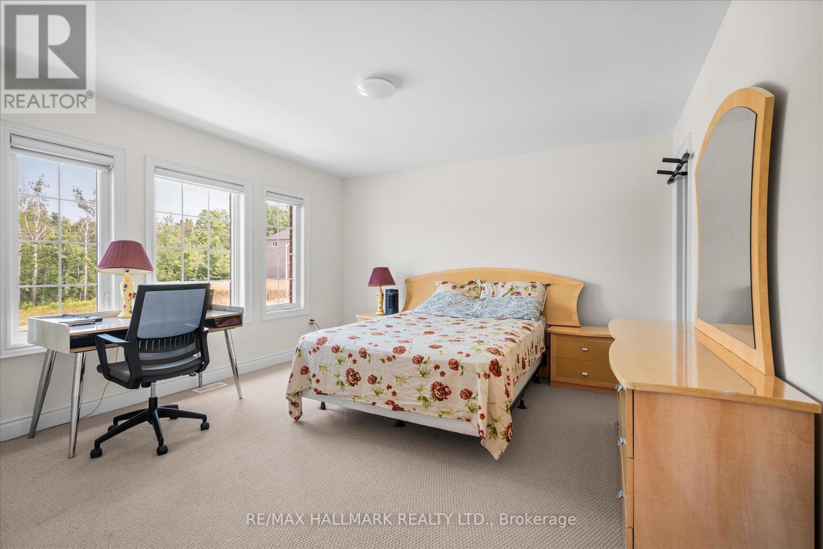 94 Ruby Ridge, Oro-Medonte, ON - Indoor Photo Showing Bedroom