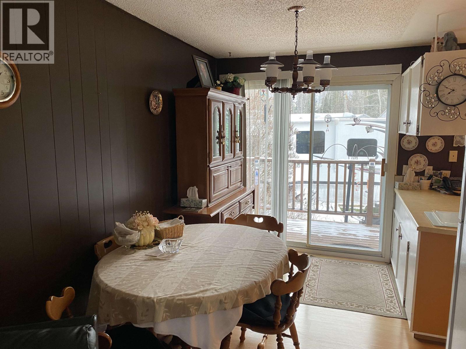 6248 E Purdue Road, Prince George, BC - Indoor Photo Showing Dining Room
