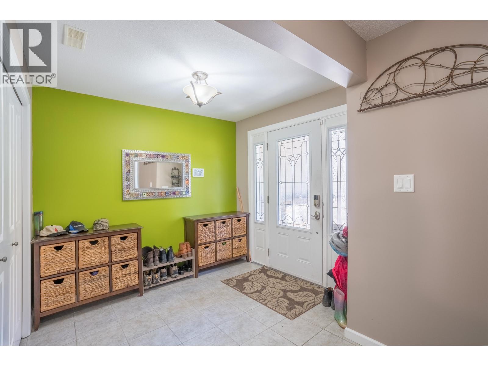 7125 Valleyview Drive, Prince George, BC - Indoor