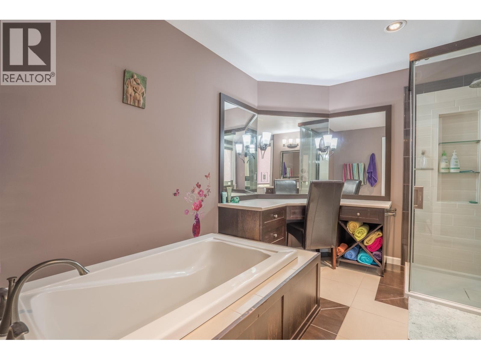 7125 Valleyview Drive, Prince George, BC - Indoor Photo Showing Bathroom