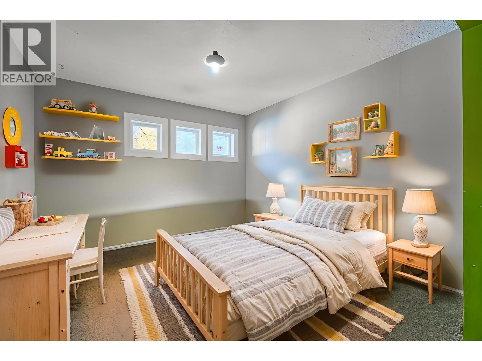 7125 Valleyview Drive, Prince George, BC - Indoor Photo Showing Bedroom