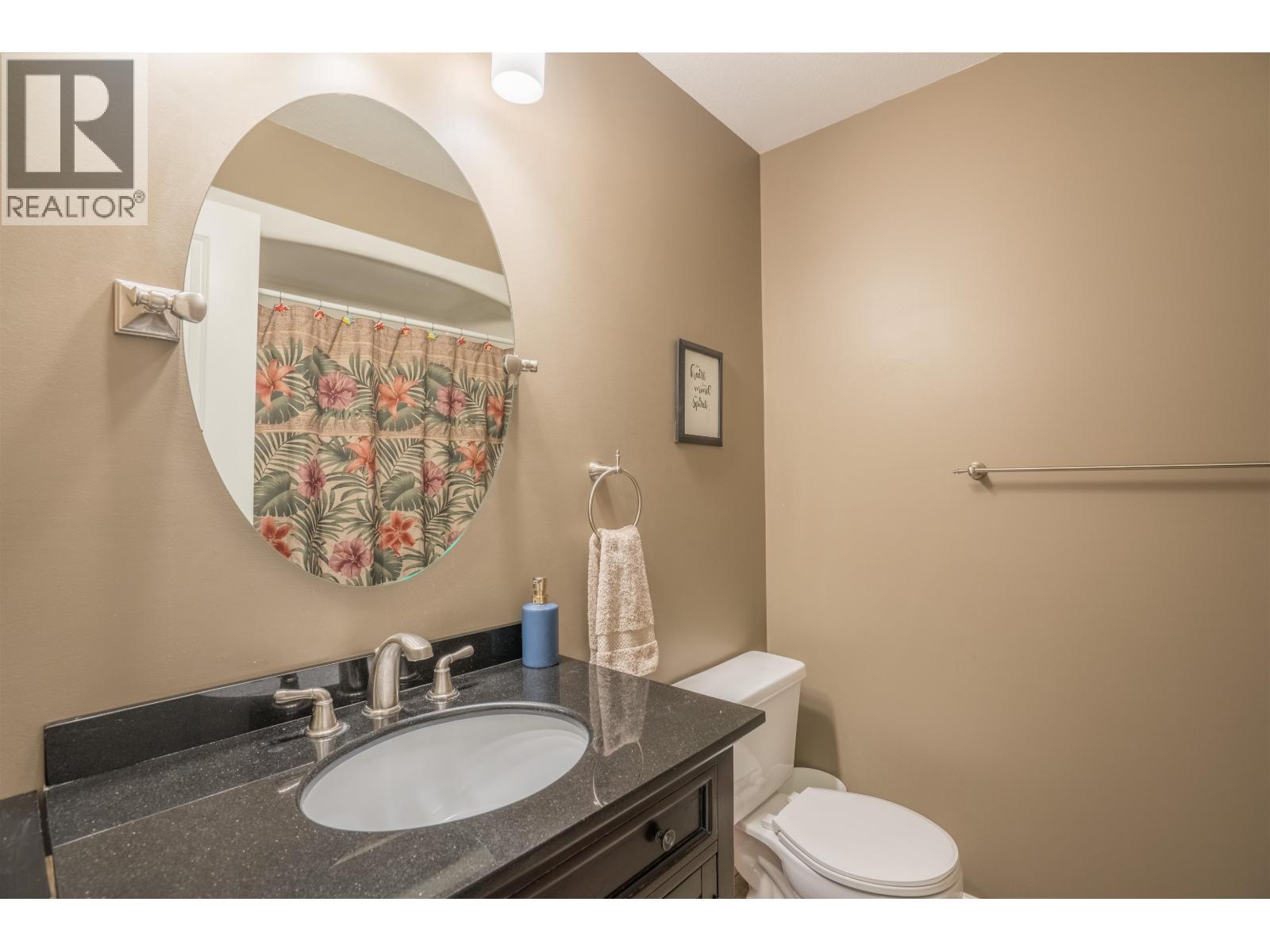 7125 Valleyview Drive, Prince George, BC - Indoor Photo Showing Bathroom
