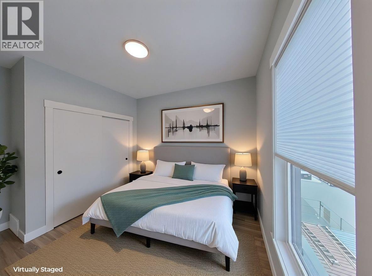 2110 11 Avenue Ne Unit# B205, Salmon Arm, BC - Indoor Photo Showing Bedroom