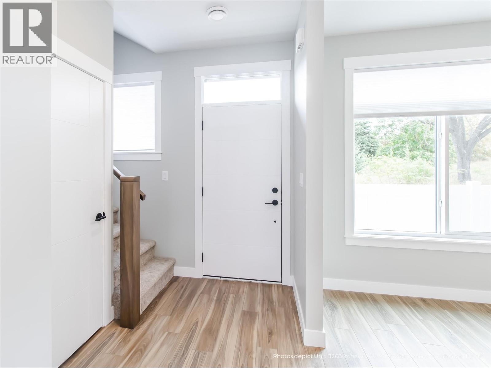 2110 11 Avenue Ne Unit# B201, Salmon Arm, BC - Indoor Photo Showing Other Room