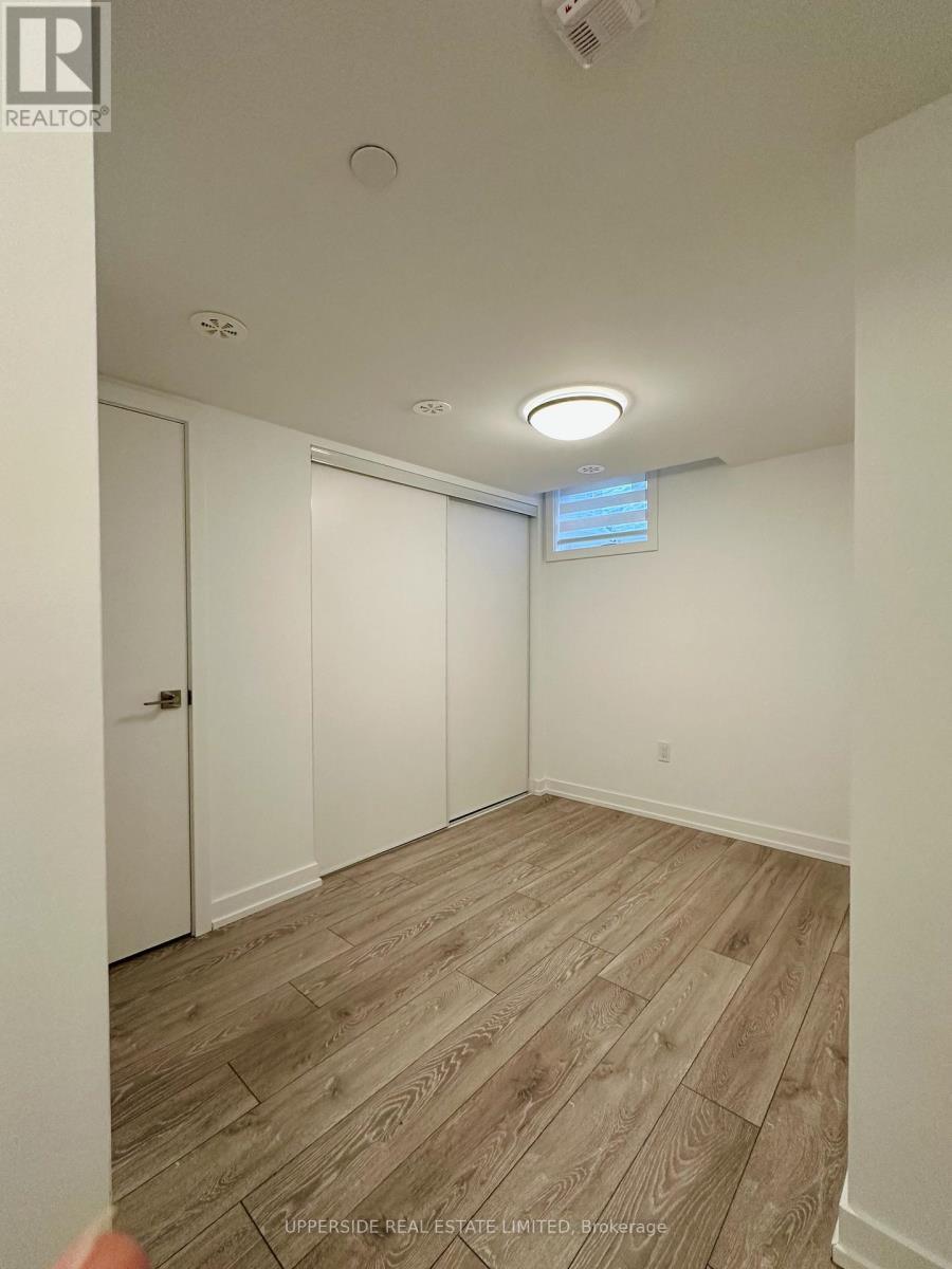 41 - 30 Calamint Lane, Toronto, ON - Indoor