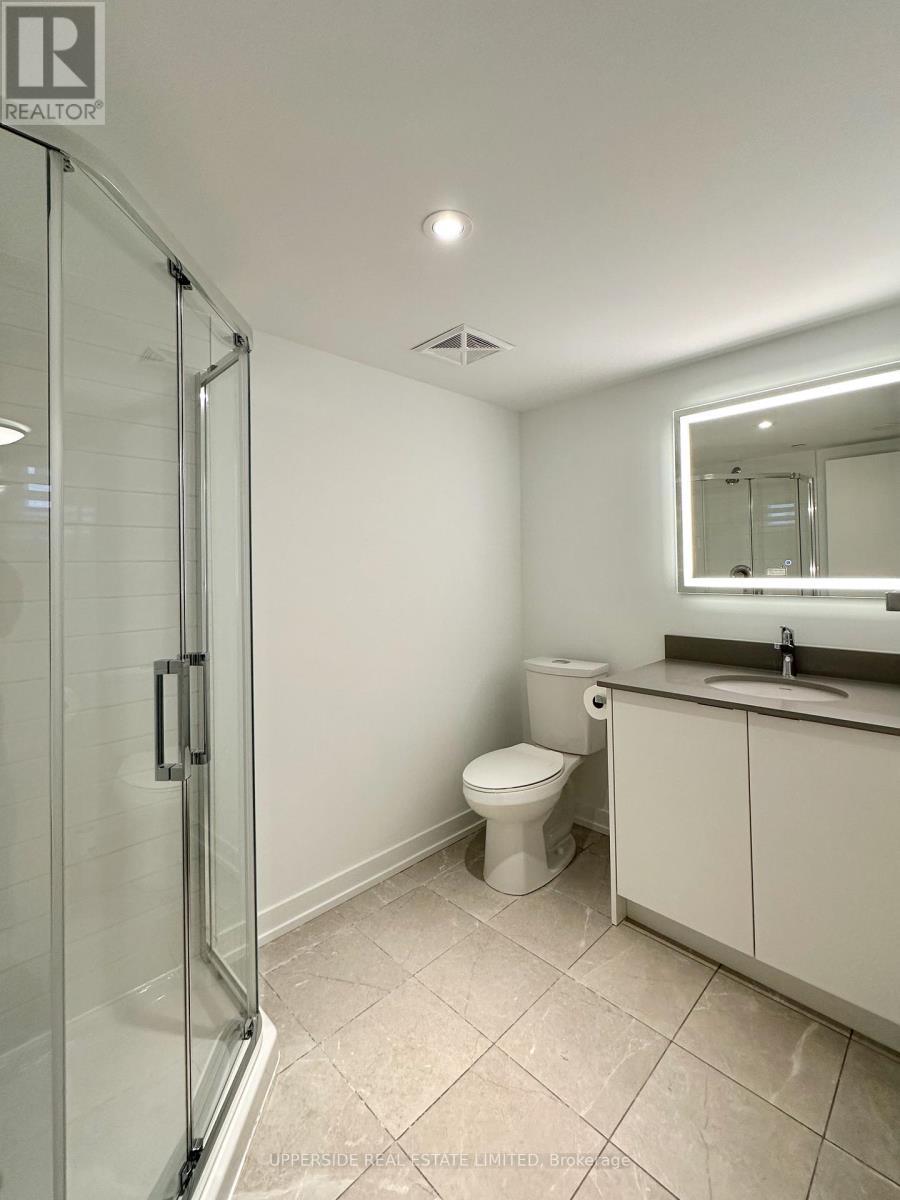 41 - 30 Calamint Lane, Toronto, ON - Indoor Photo Showing Bathroom