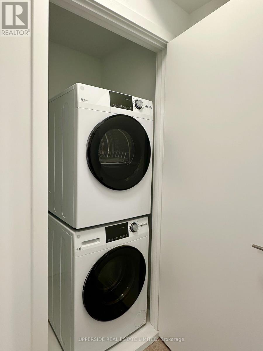 41 - 30 Calamint Lane, Toronto, ON - Indoor Photo Showing Laundry Room