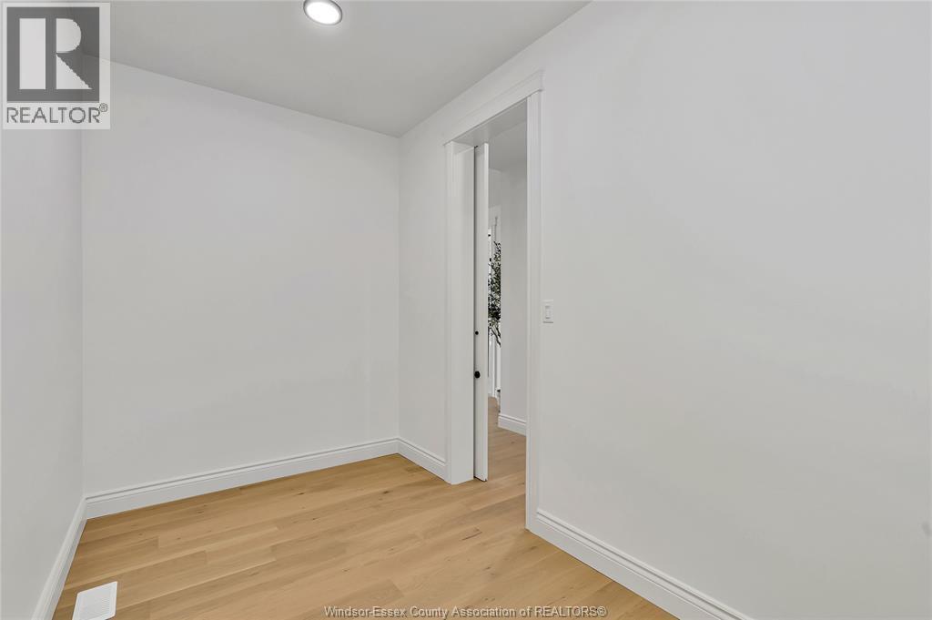 633 Summit Street, Lakeshore, ON - Indoor Photo Showing Other Room