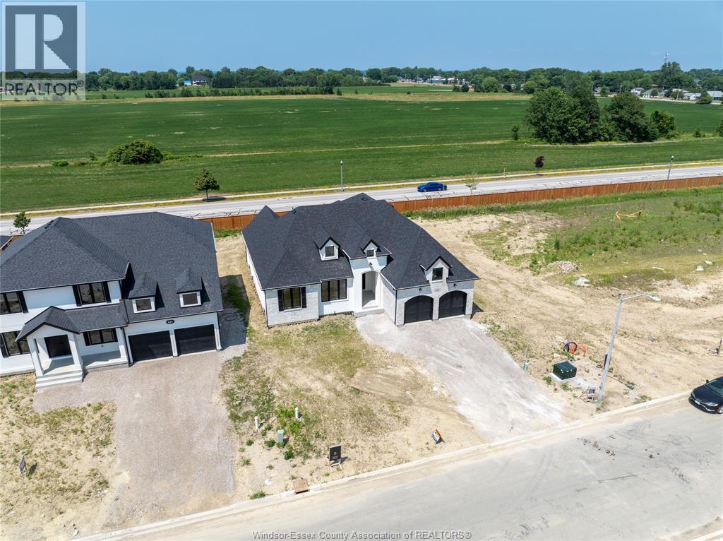 633 Summit Street, Lakeshore, ON - Outdoor