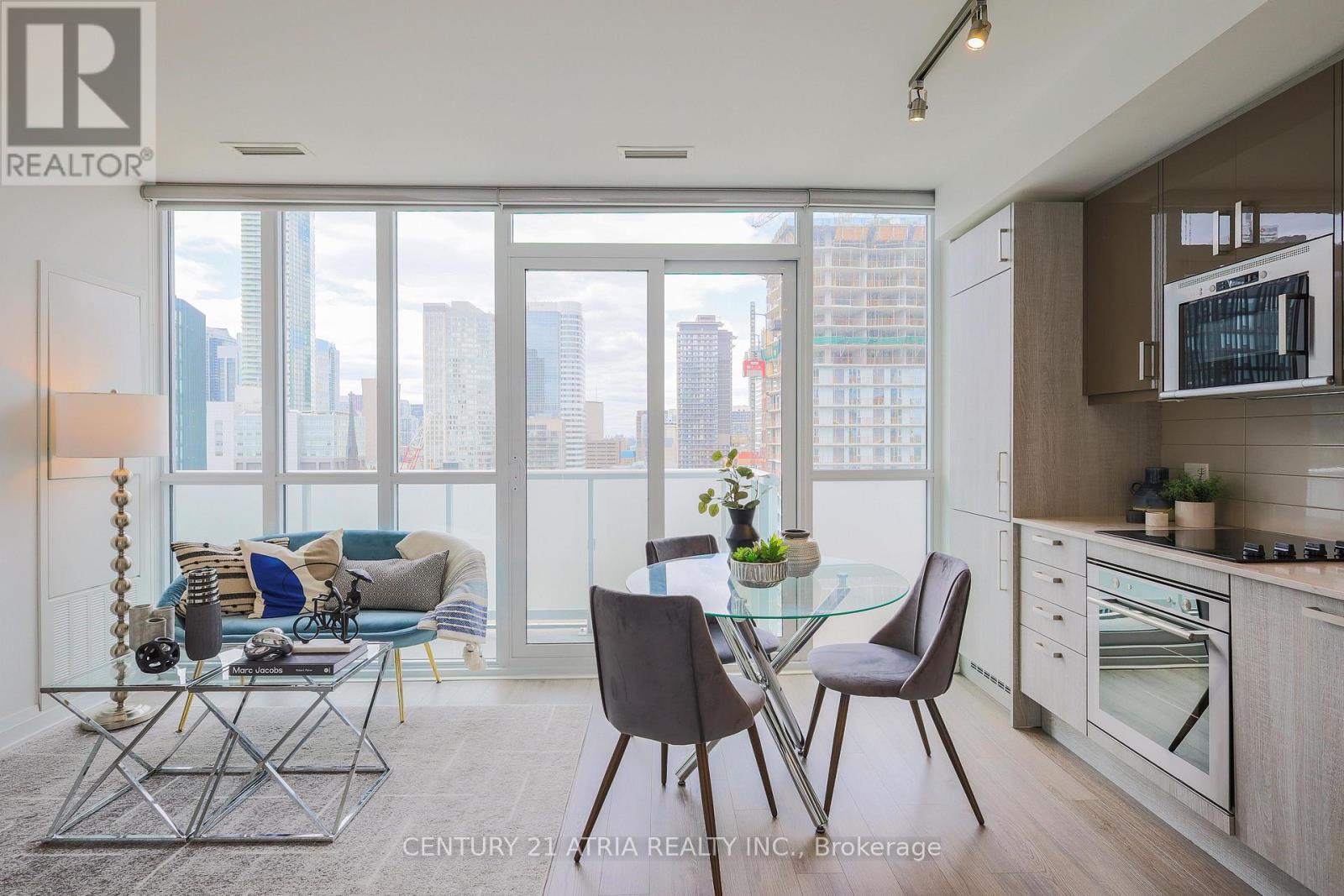 2105 - 77 Mutual Street, Toronto, ON - Indoor