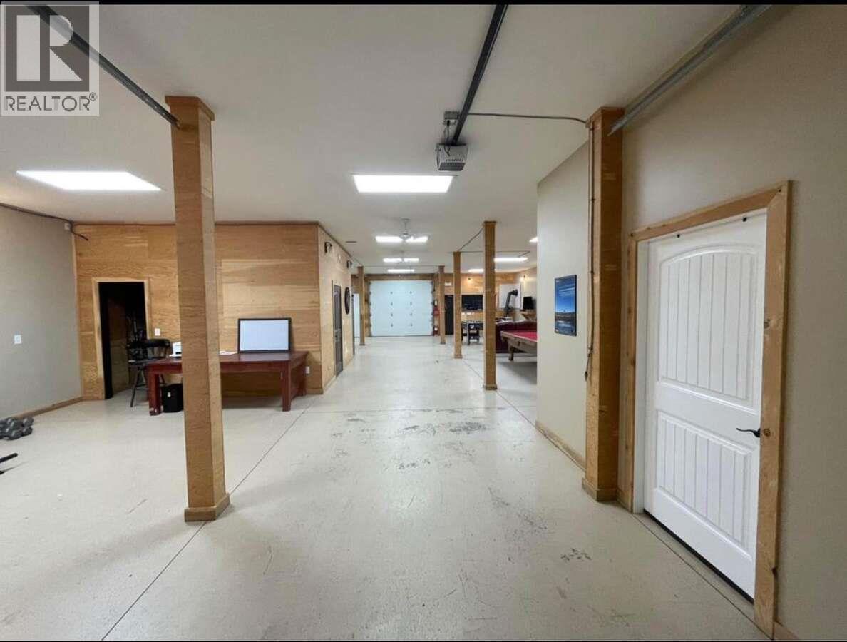 9200 Shale Avenue, Summerland, BC