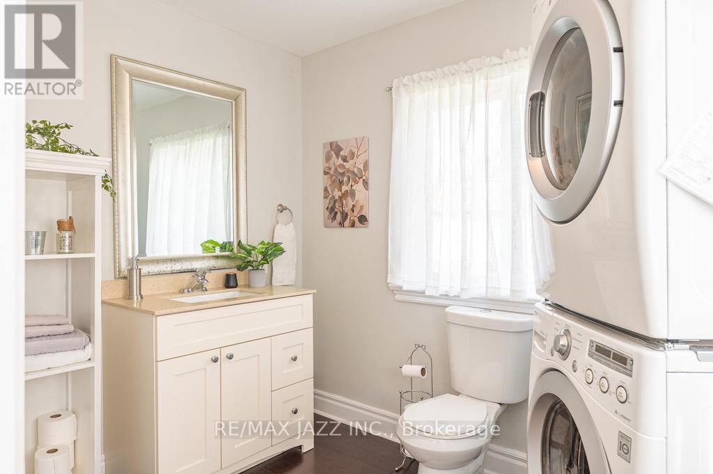 122 Morris Lane, Scugog, ON - Indoor Photo Showing Laundry Room