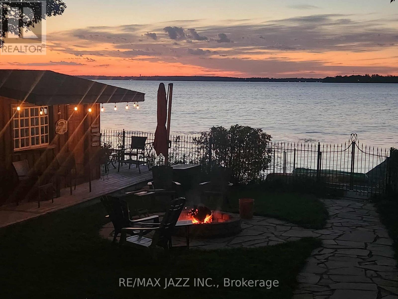 122 Morris Lane, Scugog, ON - Outdoor With Body Of Water With Deck Patio Veranda With View