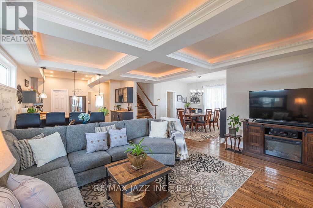 122 Morris Lane, Scugog, ON - Indoor Photo Showing Living Room