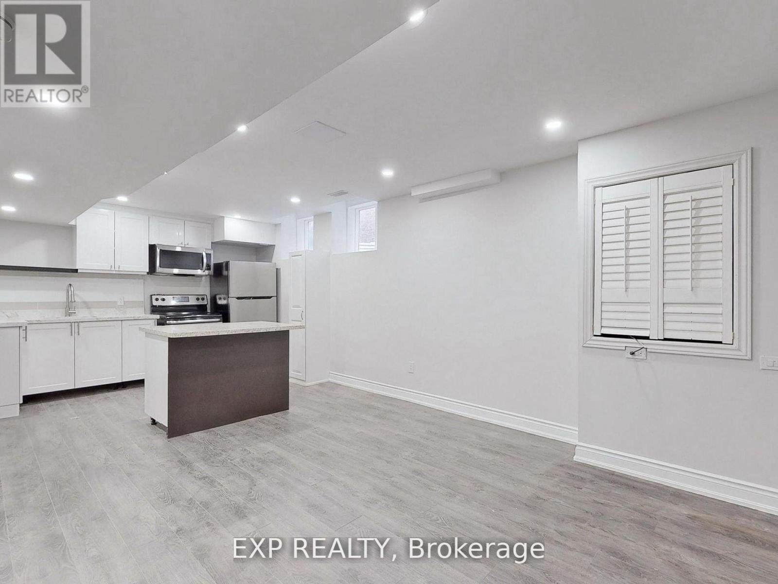 35 Perdita Road N, Brampton, ON - Indoor