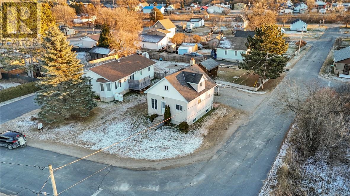 165 Cedar Street, Massey, ON - Outdoor