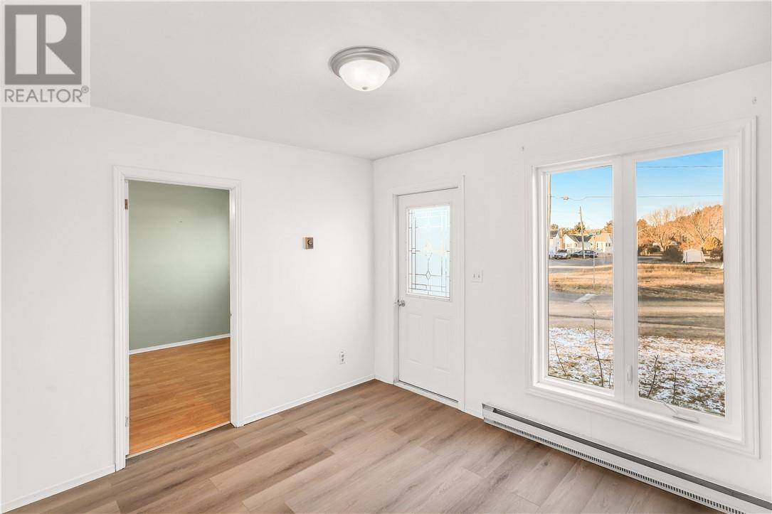 165 Cedar Street, Massey, ON - Indoor Photo Showing Other Room