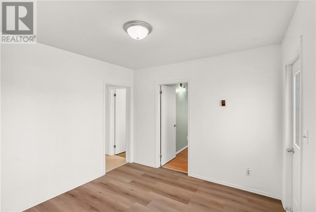 165 Cedar Street, Massey, ON - Indoor Photo Showing Other Room