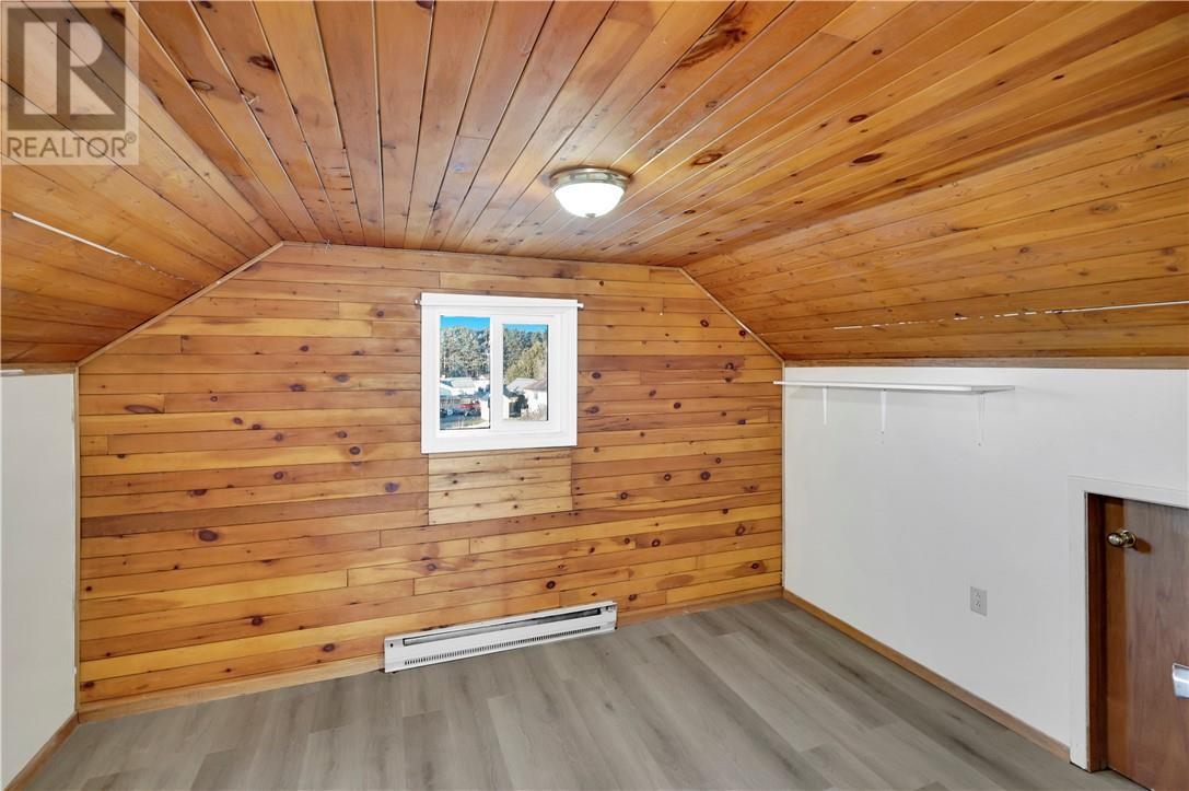 165 Cedar Street, Massey, ON - Indoor Photo Showing Other Room