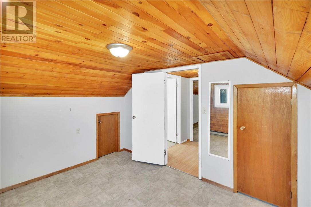 165 Cedar Street, Massey, ON - Indoor Photo Showing Other Room