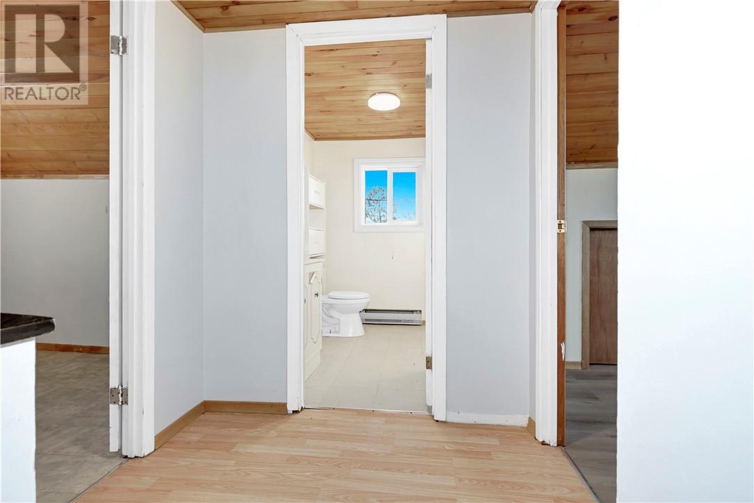 165 Cedar Street, Massey, ON - Indoor Photo Showing Other Room