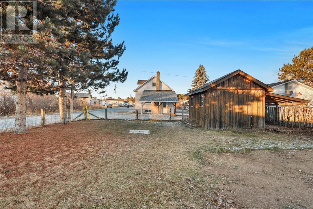 165 Cedar Street, Massey, ON - Outdoor