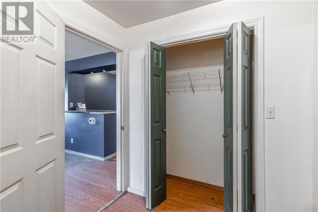 13 Arnold, Lively, ON - Indoor Photo Showing Other Room