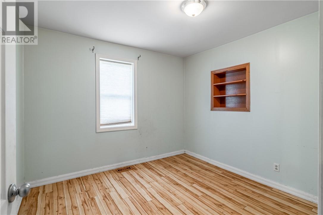 13 Arnold, Lively, ON - Indoor Photo Showing Other Room