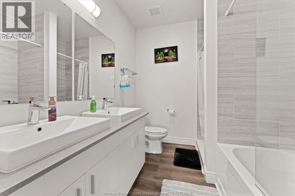 1900 6Th Concession Road Unit# 312, Windsor, ON - Indoor Photo Showing Bathroom