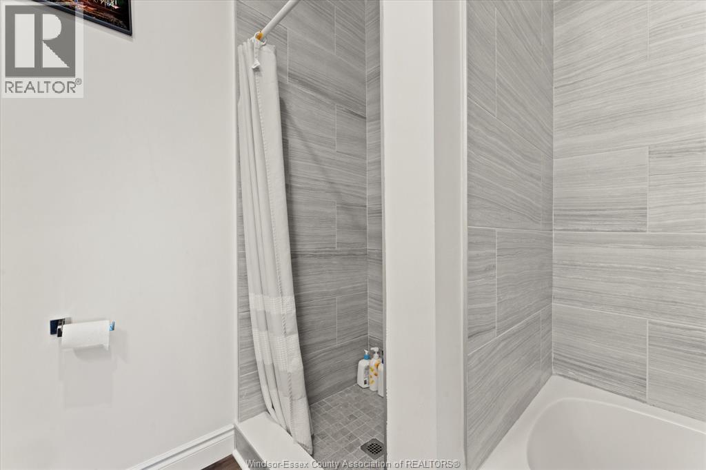 1900 6Th Concession Road Unit# 312, Windsor, ON - Indoor Photo Showing Bathroom