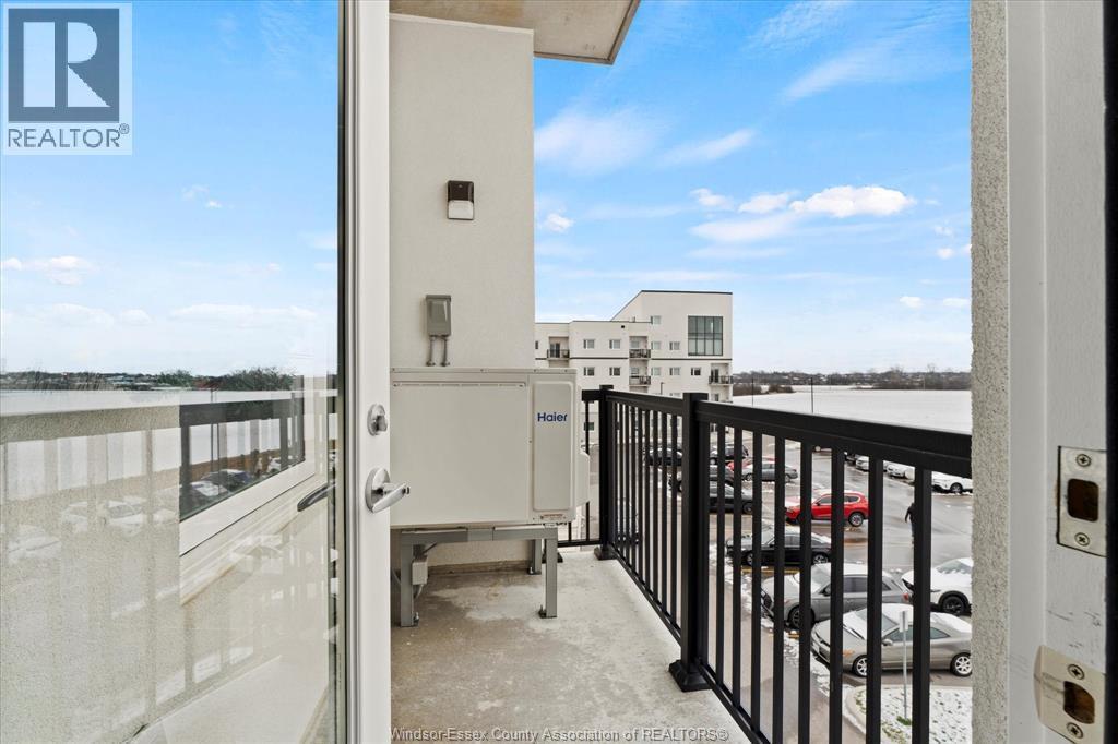 1900 6Th Concession Road Unit# 312, Windsor, ON - Outdoor With Exterior