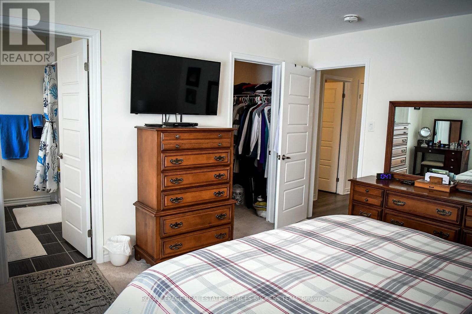 Bedroom 1 - 230 Waterbrook Lane, Kitchener, ON - Indoor Photo Showing Bedroom