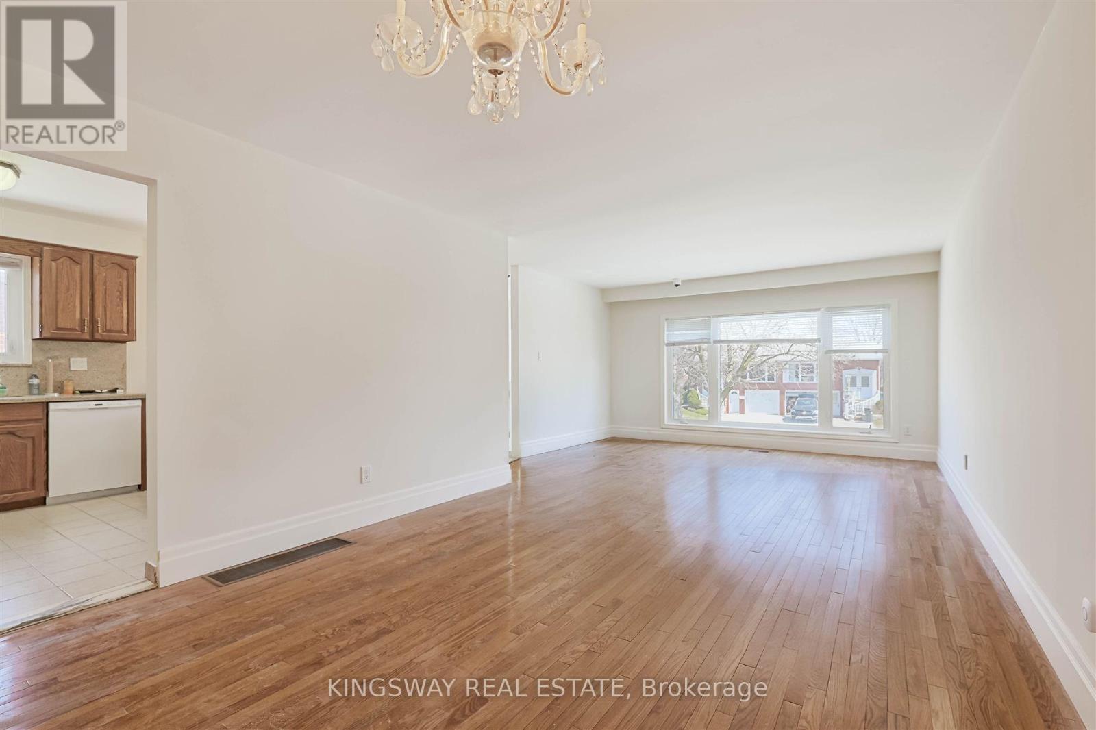 184 Edmonton Drive, Toronto, ON - Indoor