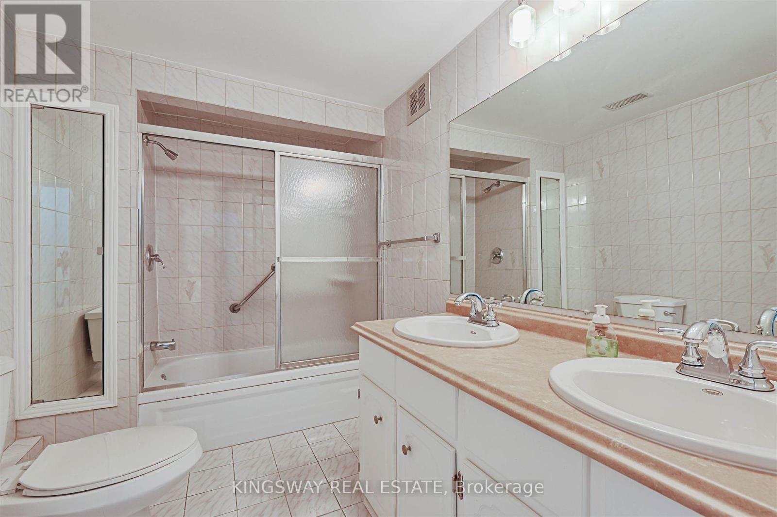 184 Edmonton Drive, Toronto, ON - Indoor Photo Showing Bathroom