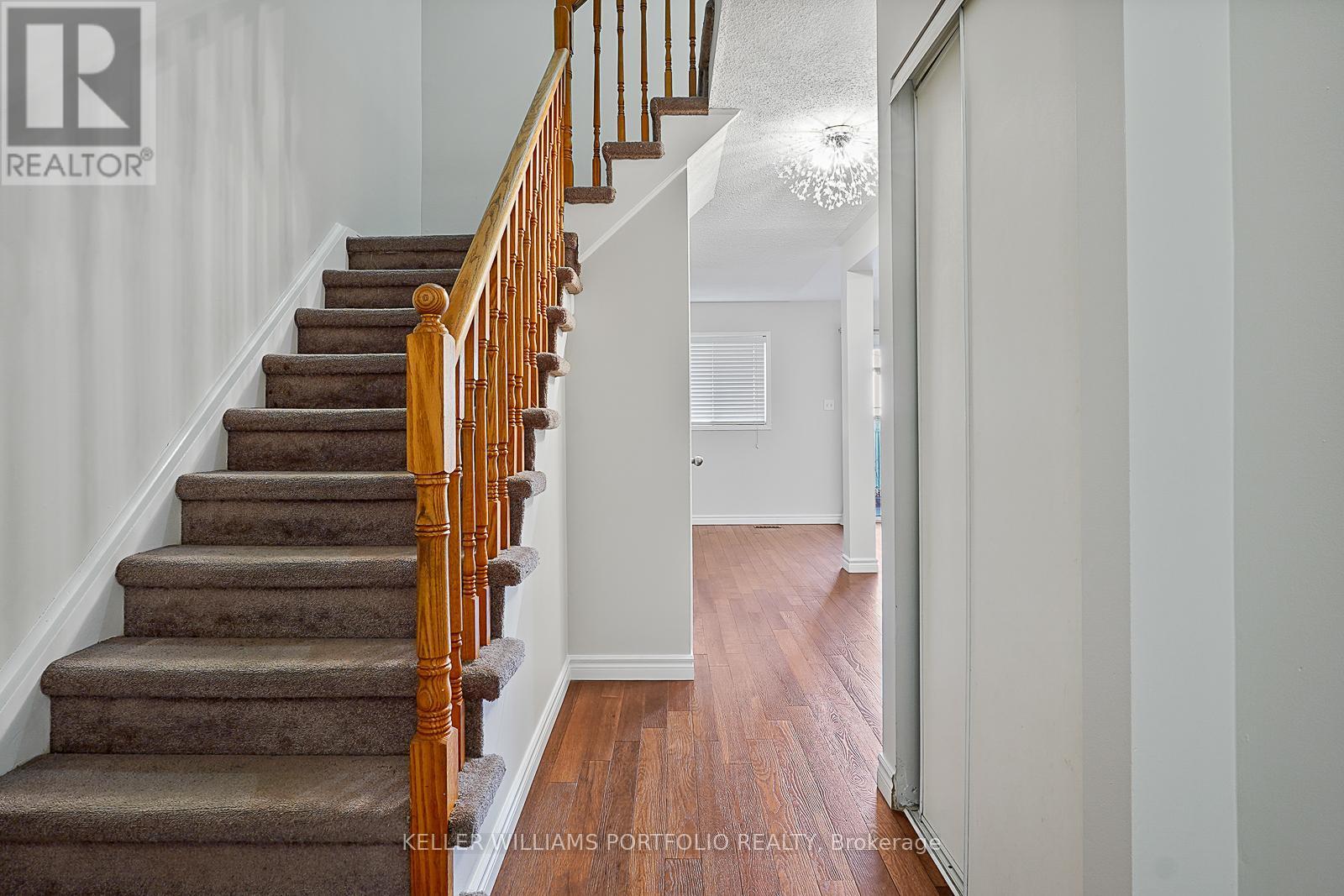 334 Sparrow Circle, Pickering, ON - Indoor Photo Showing Other Room