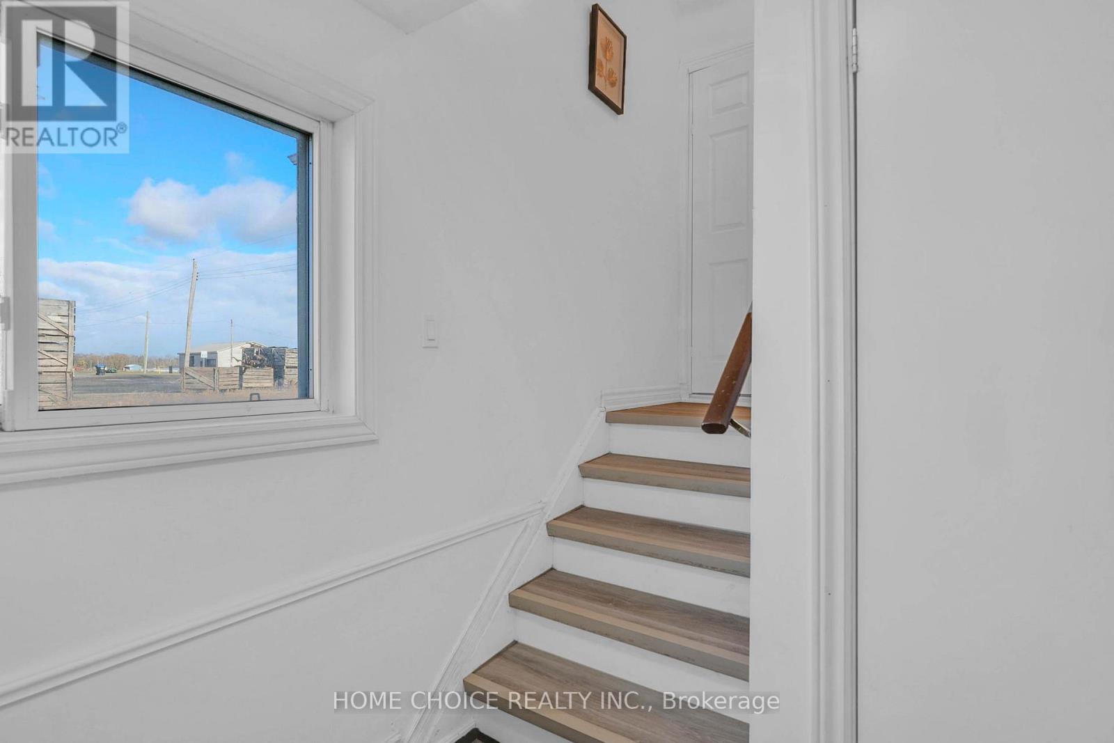 144 Fraser Street, Bradford West Gwillimbury, ON - Indoor Photo Showing Other Room