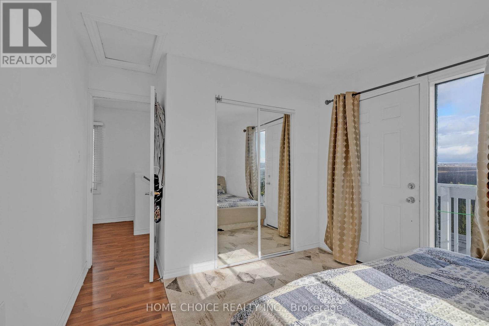 144 Fraser Street, Bradford West Gwillimbury, ON - Indoor Photo Showing Bedroom