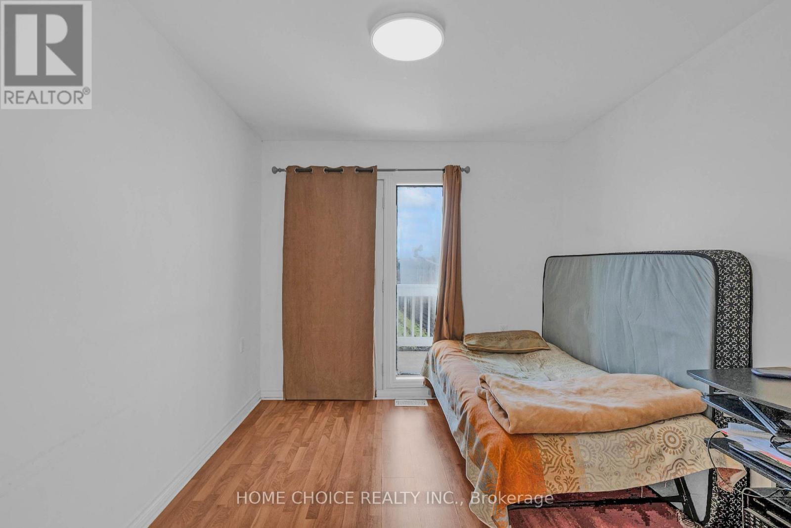 144 Fraser Street, Bradford West Gwillimbury, ON - Indoor Photo Showing Bedroom