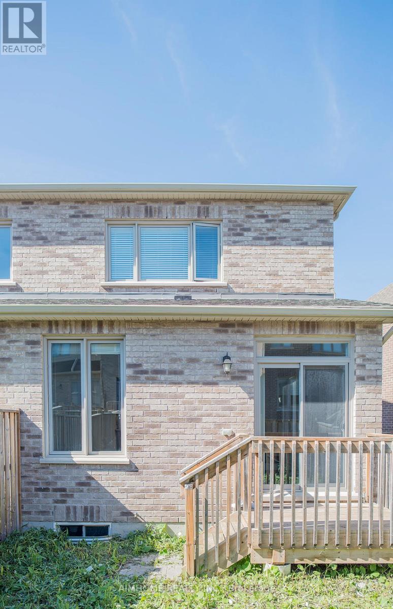11 Kester Court, East Gwillimbury, ON - Outdoor