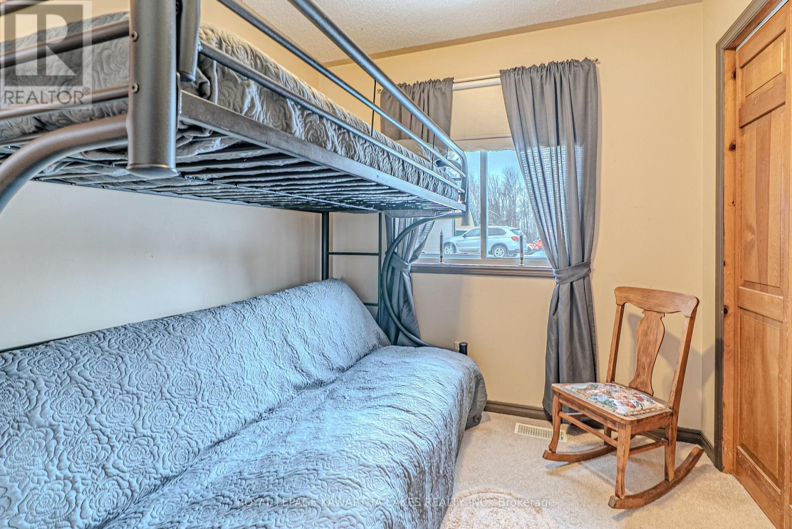 1 Bridle Road, Kawartha Lakes (Ops), ON - Indoor Photo Showing Bedroom