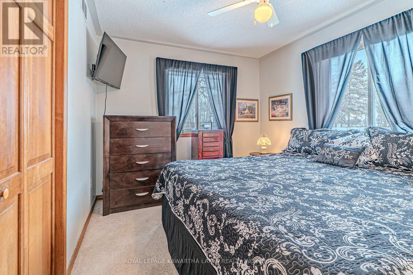 1 Bridle Road, Kawartha Lakes (Ops), ON - Indoor Photo Showing Bedroom
