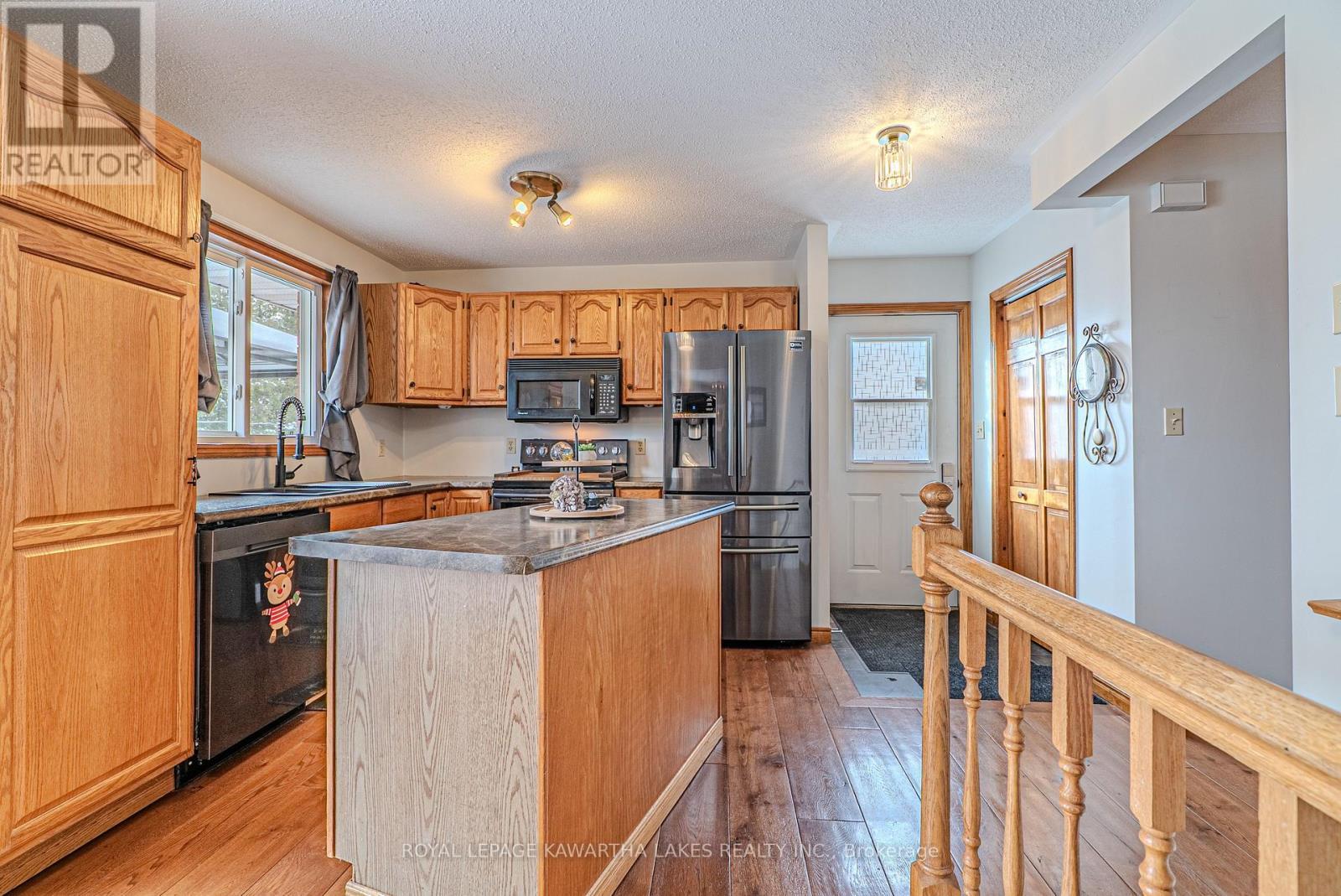 1 Bridle Road, Kawartha Lakes (Ops), ON - Indoor Photo Showing Kitchen
