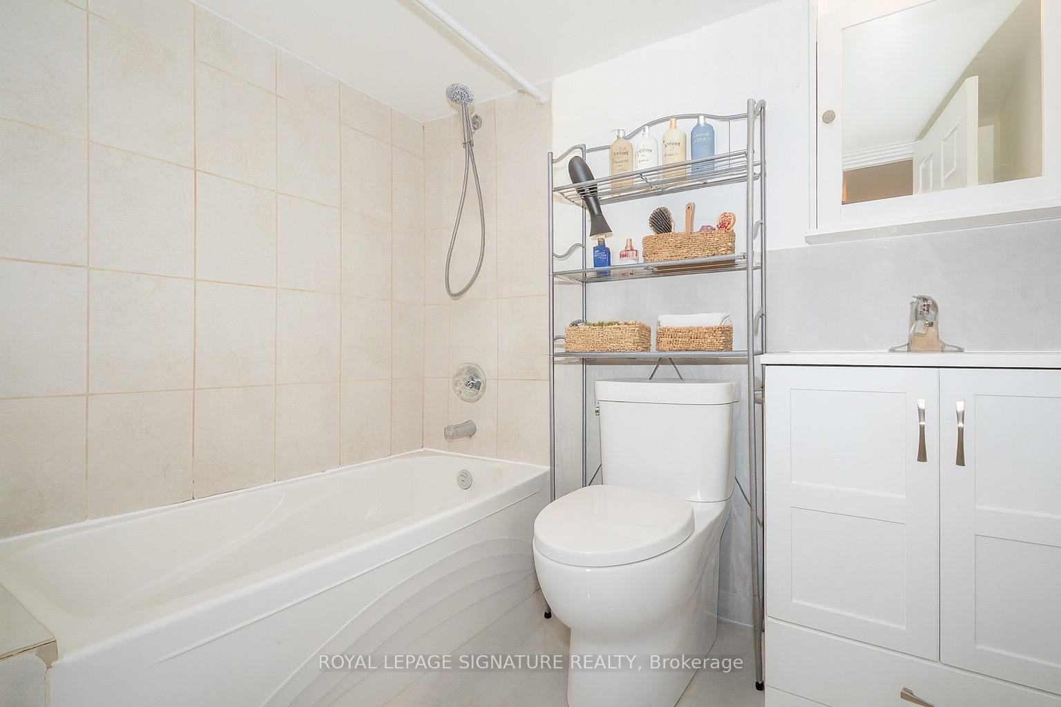 Basement-77 Wheelwright Drive, Richmond Hill, ON - Indoor Photo Showing Bathroom