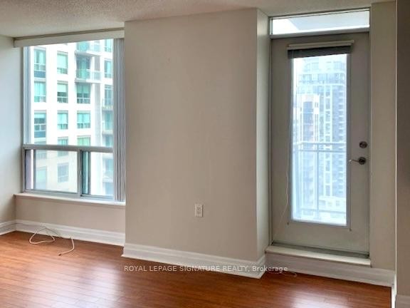 1703-21 Hillcrest Avenue, Toronto, ON - Indoor Photo Showing Other Room