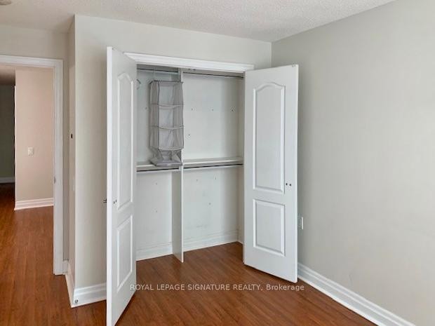 1703-21 Hillcrest Avenue, Toronto, ON - Indoor Photo Showing Other Room