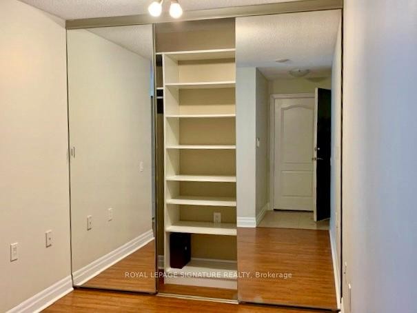 1703-21 Hillcrest Avenue, Toronto, ON - Indoor