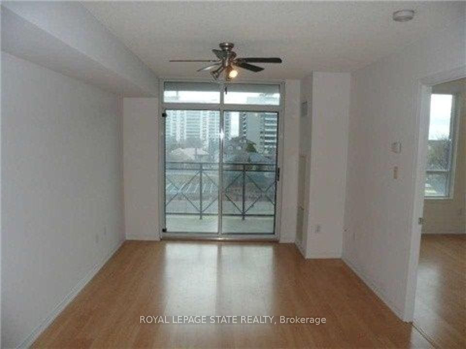 301-2772 Keele Street, Toronto, ON - Indoor Photo Showing Other Room
