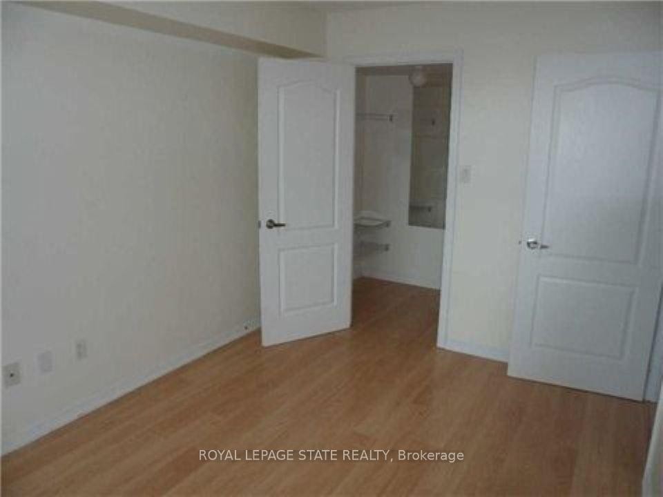 301-2772 Keele Street, Toronto, ON - Indoor Photo Showing Other Room