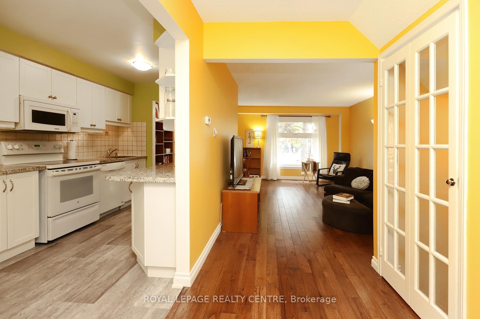 61-1214 Kirstie Court, Oakville, ON - Indoor Photo Showing Kitchen